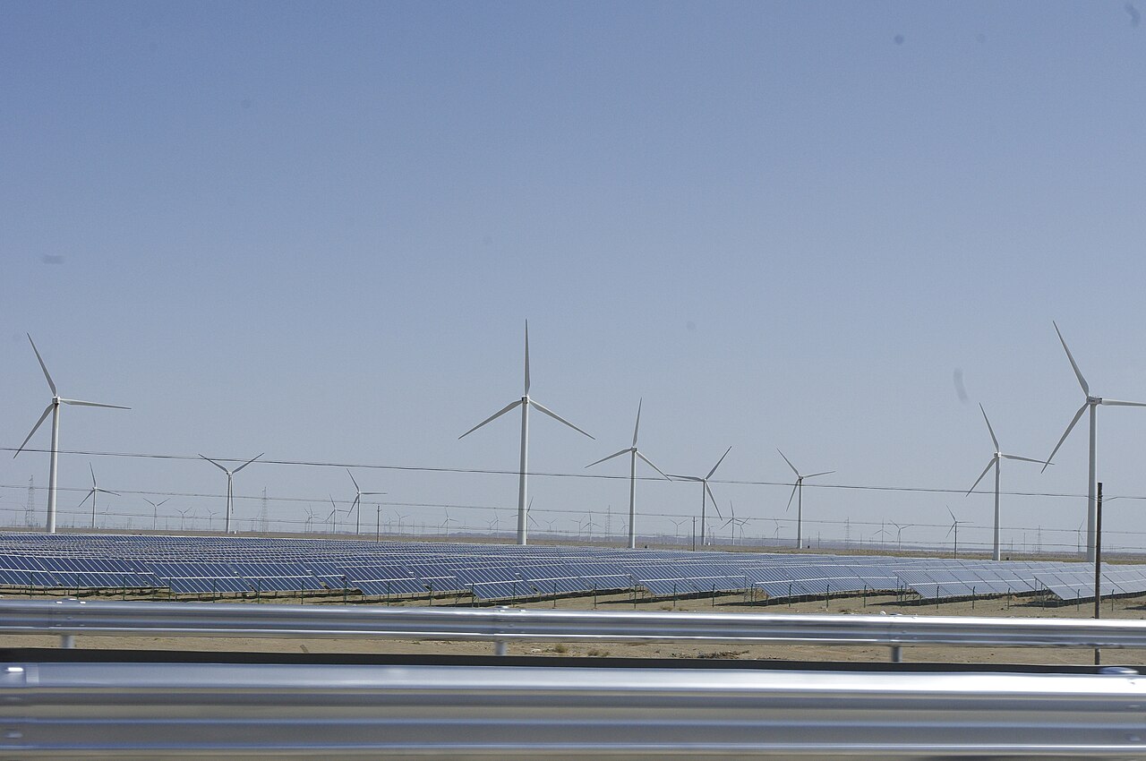 Windturbines in een Chinees landschap · sfeerbeeld
