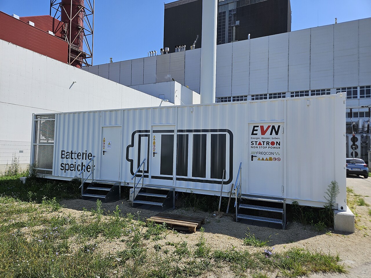 Grootschalige batterijopslag in Theiß, Oostenrijk — sfeerbeeld, niet de genoemde ijzerluchtbatterij